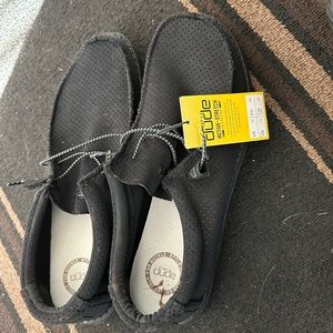 Men hey dude shoes